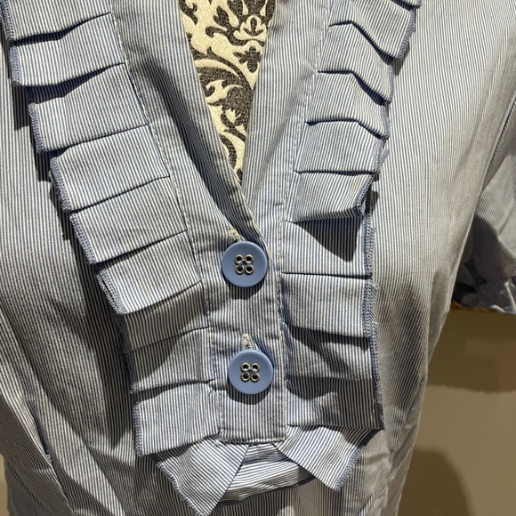 Pretty powder blue blouse with pleated collar. - Picture 2 of 8